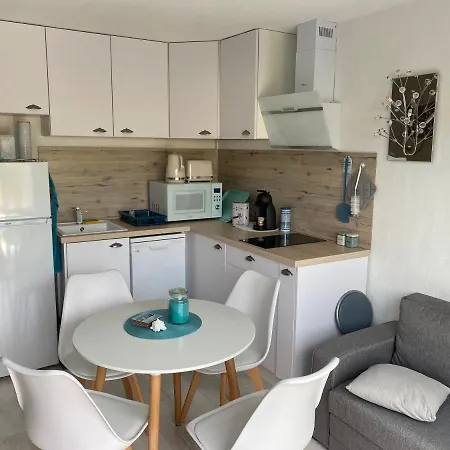 Appartamento 115 Maisonnette Rénovée Pour 4 Personnes Très Proche Plage *