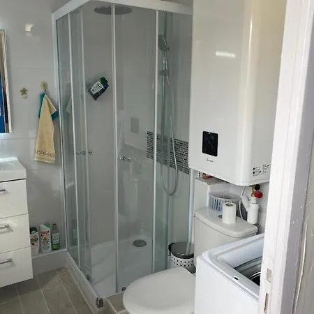 Appartamento 115 Maisonnette Rénovée Pour 4 Personnes Très Proche Plage *